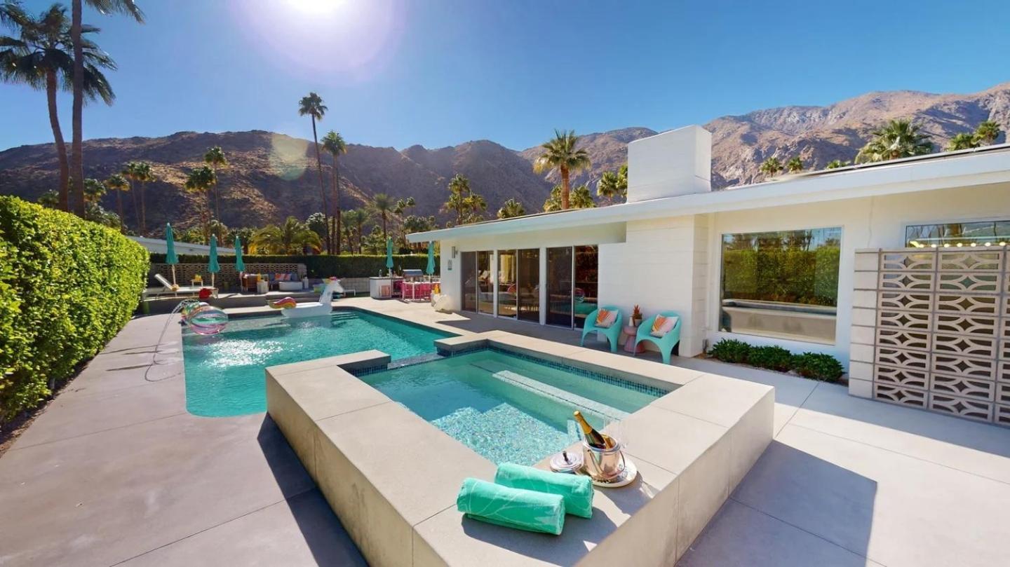 Mid Century Alexander Stunner In Vista Las Palmas Permit# 3800 Villa Palm Springs Exterior photo